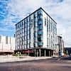Glo Hotel Sello