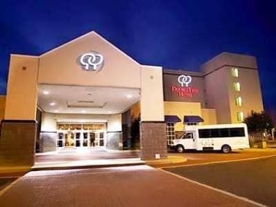โรงแรมเชอราตัน สนามบินริชมอนด์ โรงแรมเชอราตัน สนามบินริชมอนด์