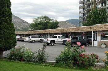Holiday House Motel