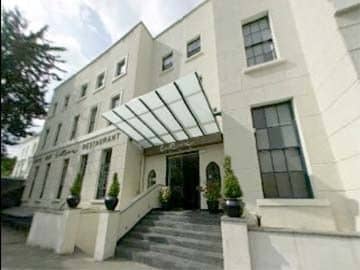 La Reserve Hotel