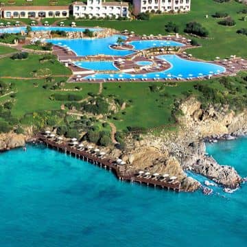 Colonna Beach & Resort