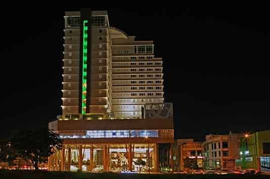 Acacia Hotel Manila