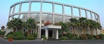 The Palace Bahrain Hotel