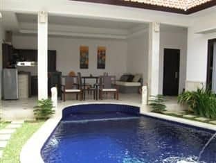 Lake Grace Villas