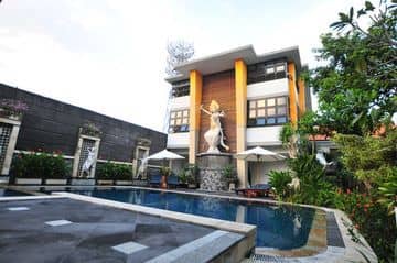 โรงแรมซันดัต เลเกียน