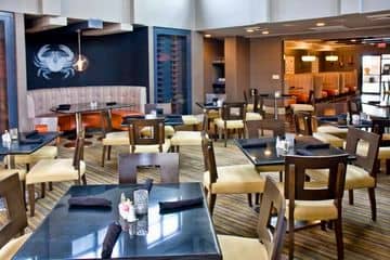 DOUBLETREE SUITES BY HILTON HU DOUBLETREE SUITES BY HILTON HU