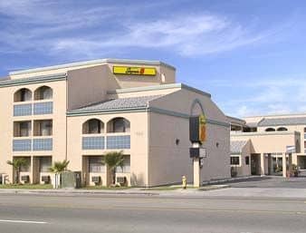 SUPER 8 ESCONDIDO SUPER 8 ESCONDIDO