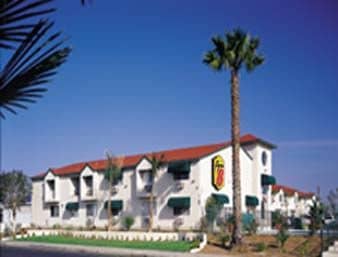 SUPER 8 SAN DIEGO/IMPERIAL BEA