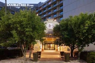 DOUBLETREE BY HILTON HOTEL DEN