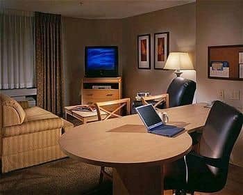 CANDLEWOOD SUITES CHAMPAIGN-UR CANDLEWOOD SUITES CHAMPAIGN-UR