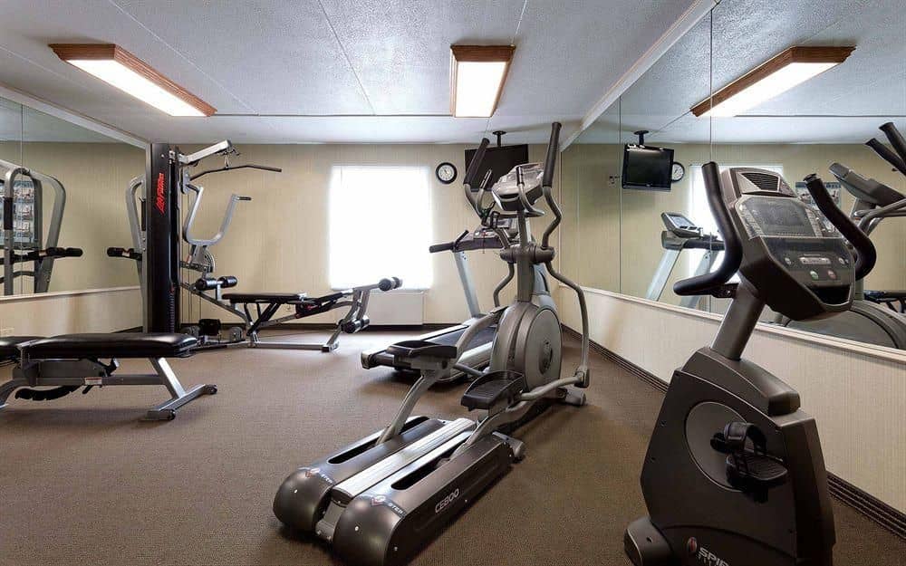 COMFORT INN DOWNERS GROVE COMFORT INN DOWNERS GROVE