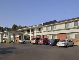 SUPER 8 URBANDALE/DES MOINES AREA SUPER 8 URBANDALE/DES MOINES AREA