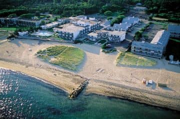BLUE WATER RESORT ON THE OCEAN