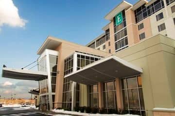 Embassy Suites Elizabeth Newar Embassy Suites Elizabeth Newar