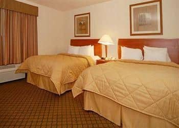 COMFORT INN & SUITES
