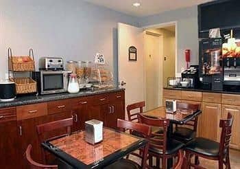 LEXINGTON INN BROOKLYN
