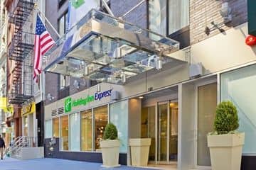 Holiday Inn Express Wall Stree