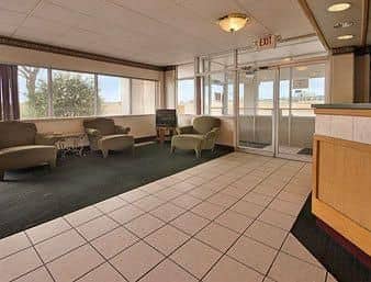 RAMADA - CLINTON