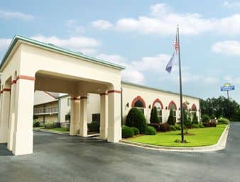 DAYS INN & SUITES COLUMBIA AIR DAYS INN & SUITES COLUMBIA AIR