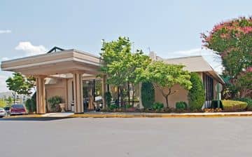 BEST WESTERN PENTAGON HOTEL -