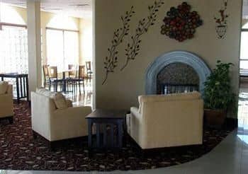 COMFORT INN & SUITES CHESAPEAKE