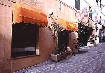 Comfort Hotel Europa Genova City Centre Comfort Hotel Europa Genova City Centre