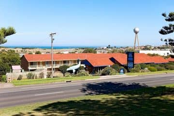 Blue Whale Motor Inn