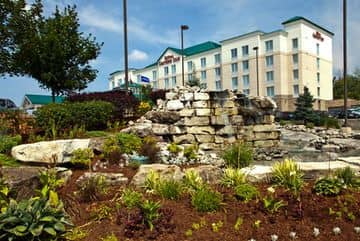 HILTON GARDEN INN NIAGARA-ON-THE-LAKE HILTON GARDEN INN NIAGARA-ON-THE-LAKE