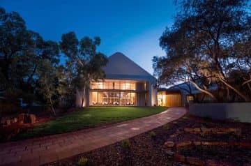Outback Pioneer Hotel