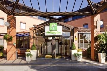 HOLIDAY INN
