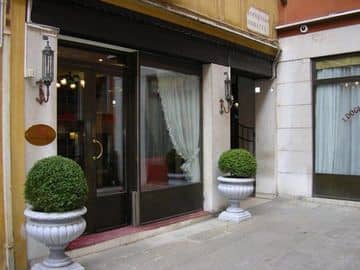 Torre Orologio Luxury Suites