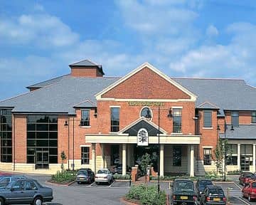 BEST WESTERN PLUS CEDAR COURT HOTEL