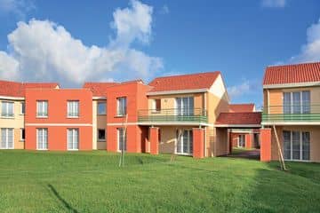 PARK AND SUITES BOIS D ARCY