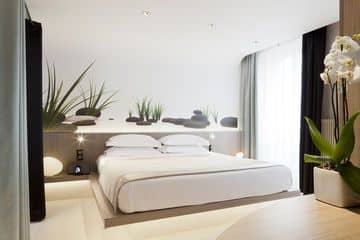 BEST WESTERN JARDIN DE CLUNY