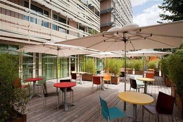 HOLIDAY INN EXPRESS PARIS - CA