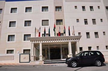 REST INN HOTEL SUITES