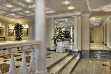 Petro palace