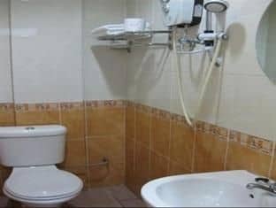 Rose Cottage Hotel - Taman Perling JB