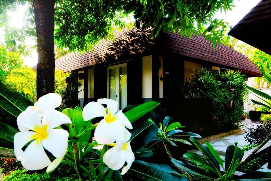 Iyara Beach Hotel And Plaza