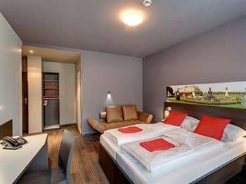 MEININGER Hotel Wien Downtown Sissi MEININGER Hotel Wien Downtown Sissi