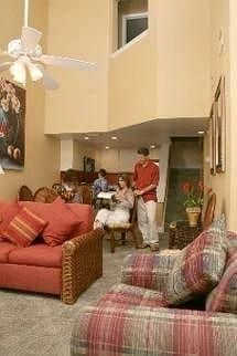 Royal Mansions Resort