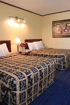Causeway Bay Calgary Hotel