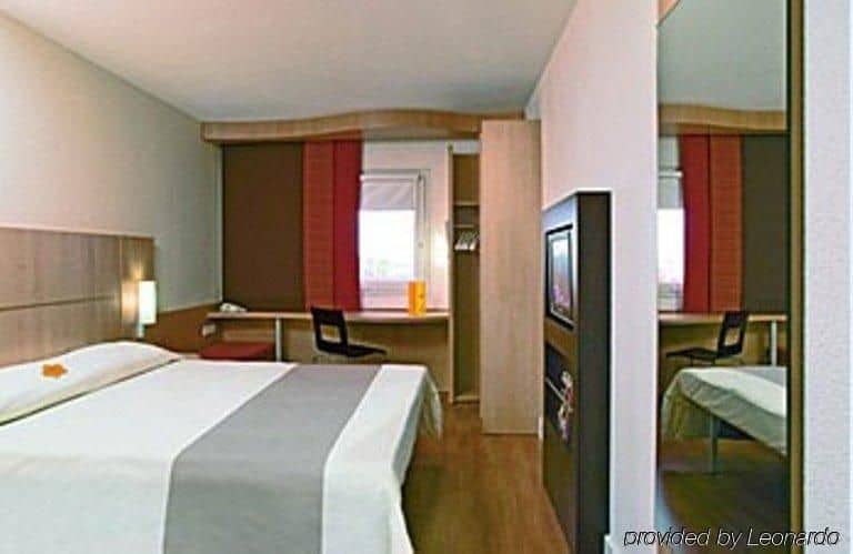 Ibis Shenyang Tiexi