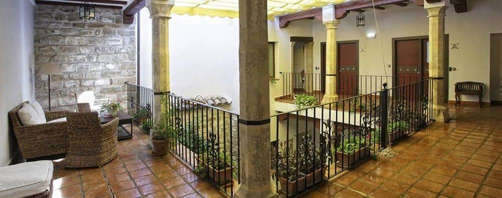 Hotel Alvaro de Torres Hotel Alvaro de Torres