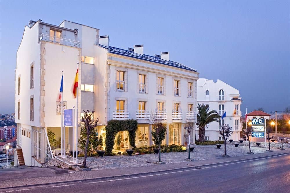 Hotel Suances