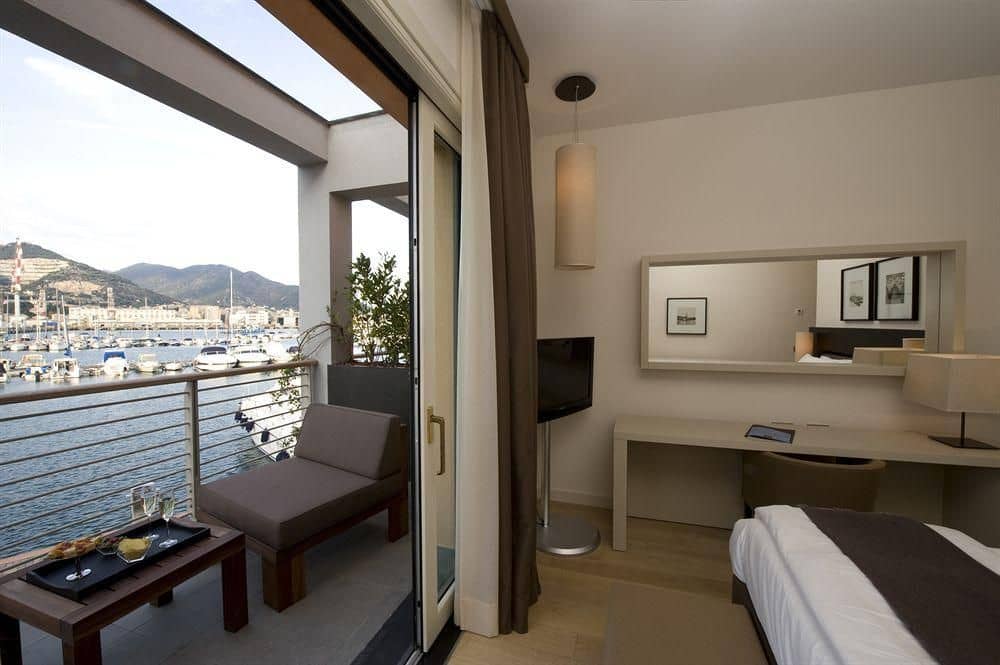 MarinaPlace Resort & Spa
