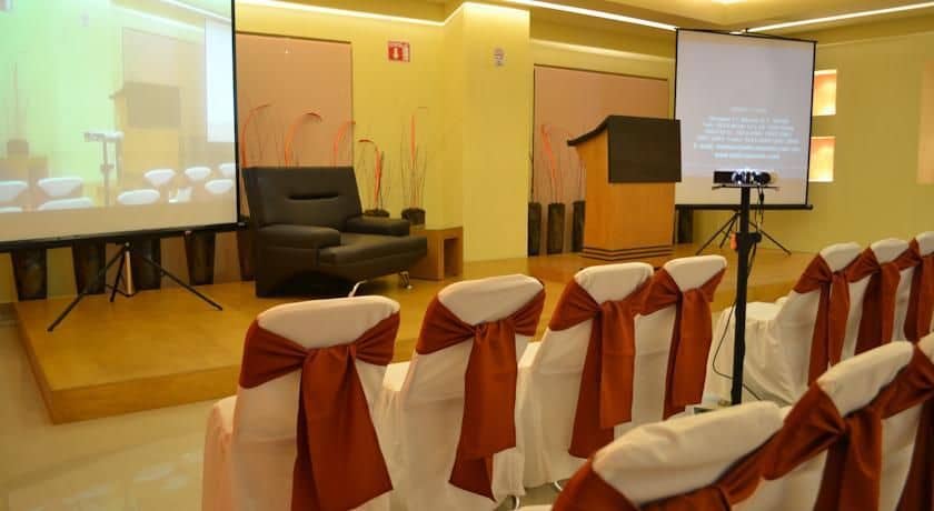 Hostalia Hotel Expo and Business Class