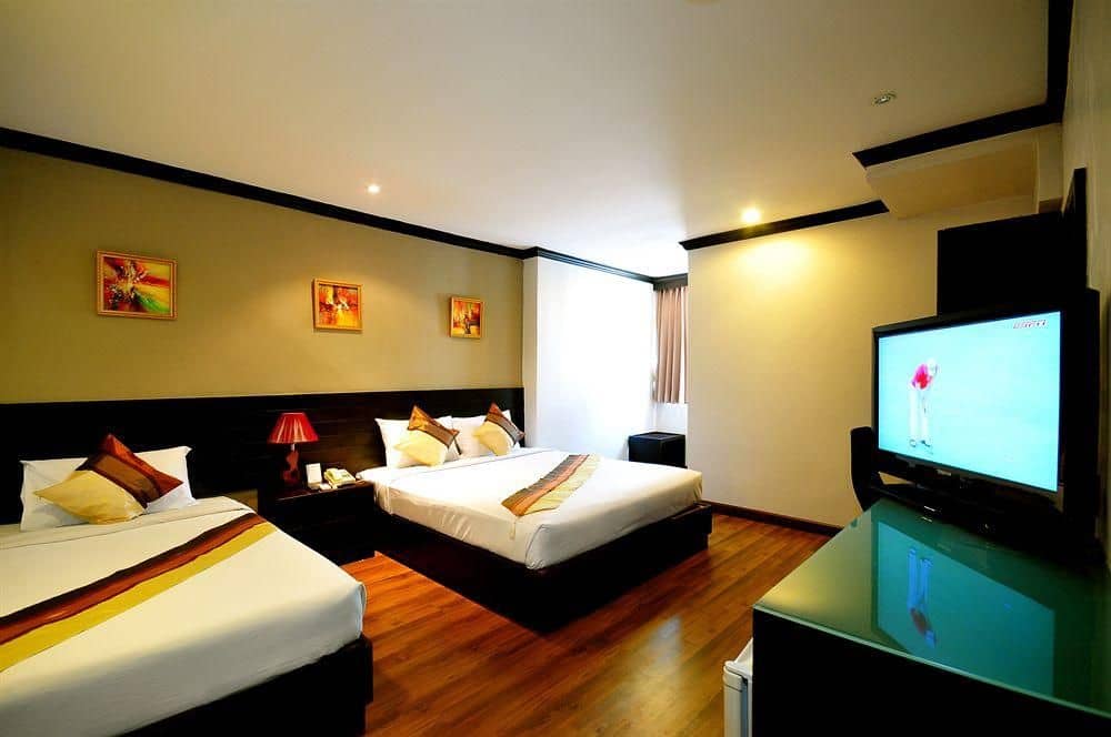 Maxim's Inn