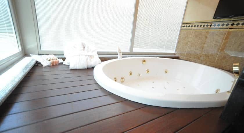 Vivaldi Ce Gold Hotel