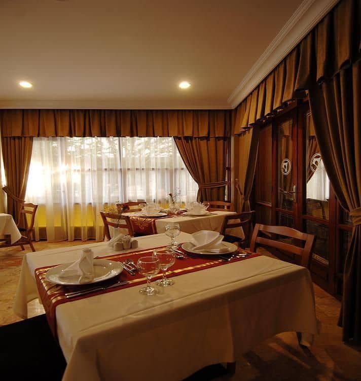 Sherwood Prize Hotel